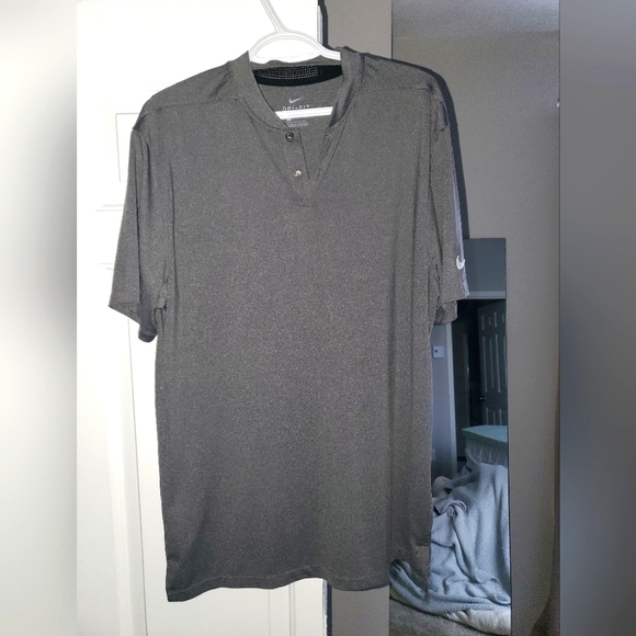 Nike Dri-Fit Golf - Picture 1 of 3